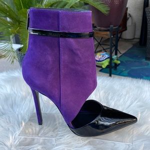 🎉🎉HP 1/23🎉🎉▪️💜▪️COSMOPARIS PURPLE-N-BLACK POINTY TOE CAGED BOOT▪️💜▪️